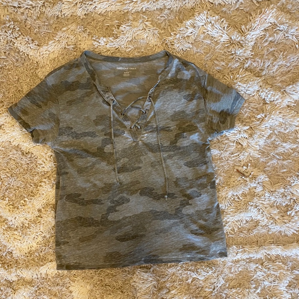 American eagle t shirt